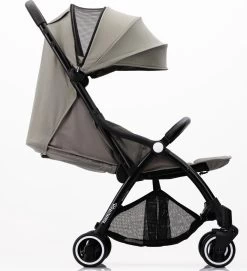 Hamilton By Yoop X1 Plus Buggy – Nieuw, Hoger, Uitgebreider 2023 Model – Premium Stroller Met One Hand Folding Technologie – Grijs – Lichte, Verstelbare En Wendbare Kinderwagen Met Vele Gemakken -Babyproducten Uitverkoop 1094x1200 1