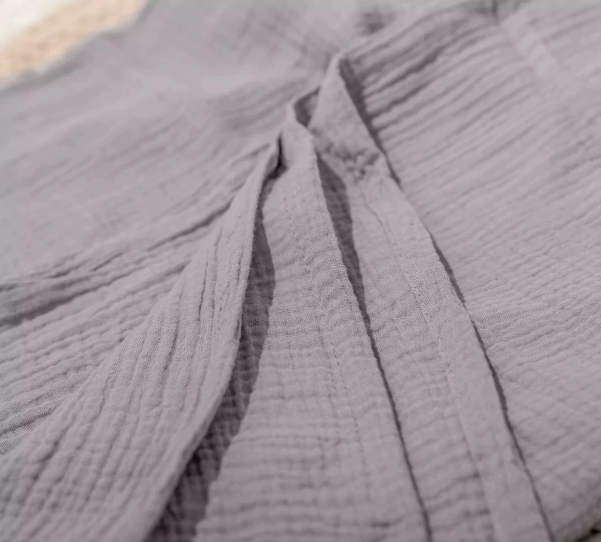 Hydrofiele Doek XL 120x120cm Grijs - Luxueuze Kwaliteit - 100% Zacht Katoen - Hydrofiele Luiers - Swaddle - Inbakerdoek - Wikkeldeken- Omslagdoek Baby - Bad 2 Hydrofiele Doek XL 120x120cm Grijs - Luxueuze Kwaliteit - 100% Zacht Katoen - Hydrofiele Luiers - Swaddle - Inbakerdoek - Wikkeldeken- Omslagdoek Baby - Bad - Afbeelding 2