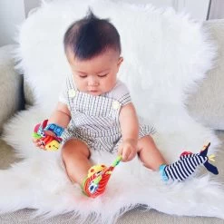 Playgro Pols- En Voetrammelaarset Zebra & Giraf - Set Van 4 Stuks, 2 Polsbandjes En 2 Rammelsokjes 16 Playgro Pols- En Voetrammelaarset Zebra & Giraf - Set Van 4 Stuks, 2 Polsbandjes En 2 Rammelsokjes -Babyproducten Uitverkoop 1200x1200 126