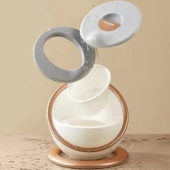 XIORI-SEMS - Plaspotje - Potje Peuter - Potje - WC Verkleiner - WC Potje Peuter - Toilet - Zindelijkheid - Toilettrainer - Wit Met Goud - Design - Jongens En Meisjes - Kraamcadeau – Kraamvisite – Babyshower – Verjaardag - Cadeau - Potje Goud -Babyproducten Uitverkoop 1200x1200 1835