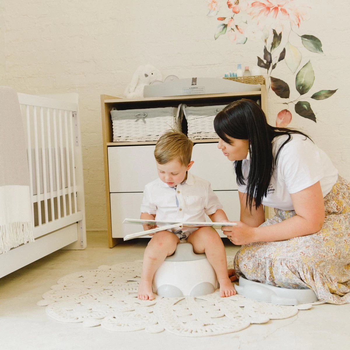 Bumbo Step 'n Potty Powder Blue -Toilet Trainer- Brilverkleiner Met Opstapje -Toilet Bril Zitje - 3 In 1 WC Potje - WC Verkleiner - WC Zindelijkheids Training Voor Jongens/Meisjes - Urinoirs Voor Kind/Peuter Van 2 Tot 7 Jaar - Wit Met Blauw 4 Bumbo Step 'n Potty Powder Blue -Toilet Trainer- Brilverkleiner Met Opstapje -Toilet Bril Zitje - 3 In 1 WC Potje - WC Verkleiner - WC Zindelijkheids Training Voor Jongens/Meisjes - Urinoirs Voor Kind/Peuter Van 2 Tot 7 Jaar - Wit Met Blauw - Afbeelding 4