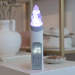 AQUILA Elektrische Neusreiniger Voor Baby En Kinderen - Neuszuiger Baby - Neuspeer - Vrij Van BPA - Oplaadbaar - 3 Standen, Muziek En Licht Voor Afleiding -Babyproducten Uitverkoop 1200x1200 1984