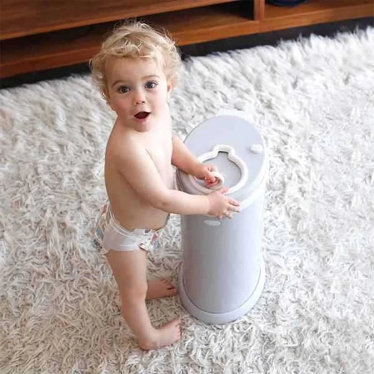 Ubbi® Ubbi Luieremmer - Grijs - Metaal - Geurloos - Geen Navulcassettes Nodig 3 Ubbi® Ubbi Luieremmer - Grijs - Metaal - Geurloos - Geen Navulcassettes Nodig - Afbeelding 3