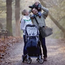 Brisby Slijtvaste Luiertas - Verzorgingstas Groot - Grijs - Inclusief Verschoonmatje - Isoleervakken - Fopspeen Houder - Makkelijk Te Bevestigen Aan De Kinderwagen -Babyproducten Uitverkoop 1200x1200 314