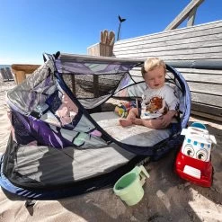 Deryan Baby Luxe Campingbedje – Inclusief Zelfopblaasbare Matras - Story -Babyproducten Uitverkoop 1200x1200 649