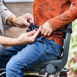 Qibbel 6+ Junior Fietsstoeltje Achter - Legergroen Met Zwart Kussentje -Babyproducten Uitverkoop 1200x1200 754