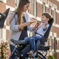 Qibbel Air Fietsstoeltje Achter Bagagedrager Bevestiging - Black 17 Qibbel Air Fietsstoeltje Achter Bagagedrager Bevestiging - Black -Babyproducten Uitverkoop 1200x1200 776