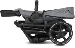 Easywalker Harvey 3 / Harvey³ Voordeelset Bestaande Uit Kinderwagen, Reiswieg, Voetenzak, Regenhoes Voor Zitting En Reiswieg, Hoes Voor De Reiswiegmatras - Kleur Fossil Grey -Babyproducten Uitverkoop 1200x774 1