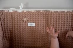 Koeka Boxbumper Wafel Amsterdam - Lichtbruin 180x30cm 9 Koeka Boxbumper Wafel Amsterdam - Lichtbruin 180x30cm -Babyproducten Uitverkoop 1200x799 52