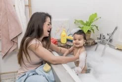 Zwitsal Baby Shampoo - 3 X 400 Ml - Voordeelverpakking -Babyproducten Uitverkoop 1200x800 374