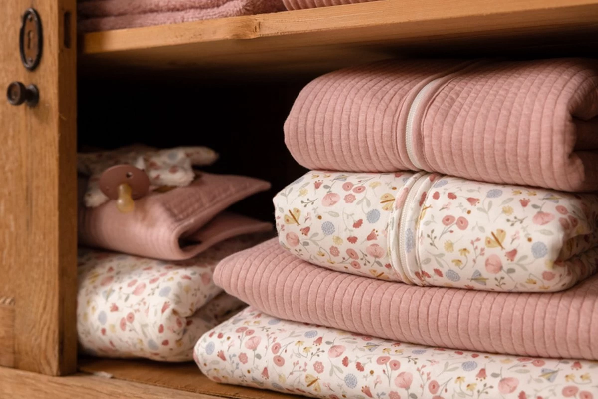 Little Dutch Verschoningsmatje Flowers & Butterflies 6 Little Dutch Verschoningsmatje Flowers & Butterflies - Afbeelding 6