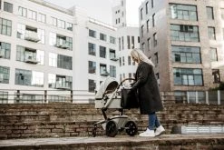 Snoozzz Luiertas Luxe Verzorgingstas – Inclusief Uitneembare Tas Organizer Met Thermovak, Stroller Hooks En Verschoningsmatje - Zwart 19 Snoozzz Luiertas Luxe Verzorgingstas – Inclusief Uitneembare Tas Organizer Met Thermovak, Stroller Hooks En Verschoningsmatje - Zwart -Babyproducten Uitverkoop 1200x800 57
