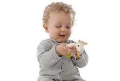 Sophie De Giraf - So Pure - Bijtring - Colorings - 100% Natuurlijk Rubber 7 Sophie De Giraf - So Pure - Bijtring - Colorings - 100% Natuurlijk Rubber -Babyproducten Uitverkoop 1200x811 1