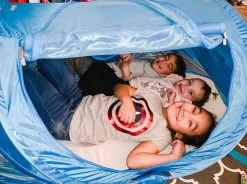 Deryan Peuter Luxe Campingbedje – Inclusief Zelfopblaasbare Matras - Blue -Babyproducten Uitverkoop 1200x894 2