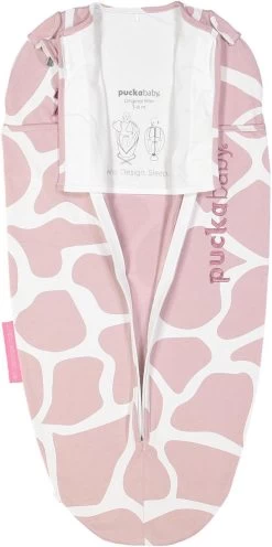 Puckababy Inbakerslaapzak Original Mini 3-6 Maanden - Giraph Candy 19 Puckababy Inbakerslaapzak Original Mini 3-6 Maanden - Giraph Candy -Babyproducten Uitverkoop 598x1200 2