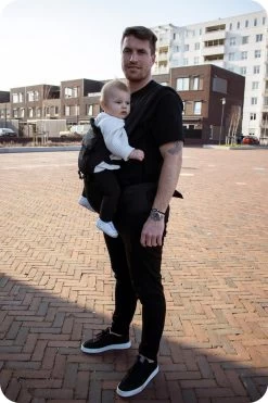 Deryan Pack Luxe Ergonomische Draagzak - Babydrager + Opbergvakjes - Zwart -Babyproducten Uitverkoop 800x1200 102