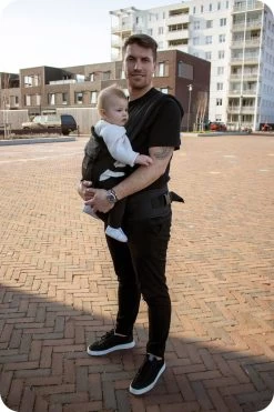 Deryan Pack Luxe Ergonomische Draagzak - Babydrager + Opbergvakjes - Zwart -Babyproducten Uitverkoop 800x1200 104