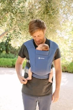 Ergobaby - Embrace - Draagzak Baby - Soft Blue - Ergonomisch Vanaf Geboorte -Babyproducten Uitverkoop 800x1200 112