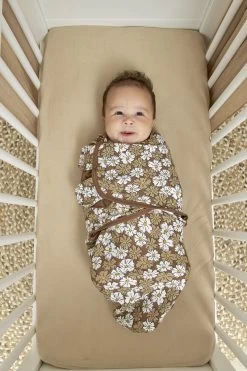 Meyco Vintage Flower Swaddlemeyco Inbakerdoek - Chocolate - 0-3 Maanden -Babyproducten Uitverkoop 800x1200 159