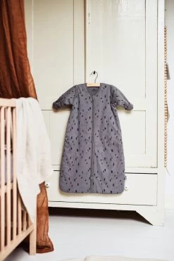 Jollein Baby Baby Winterslaapzak Met Afritsbare Mouw 70cm Spot - Storm Grey 20 Jollein Baby Baby Winterslaapzak Met Afritsbare Mouw 70cm Spot - Storm Grey -Babyproducten Uitverkoop 800x1200 168