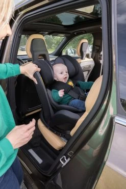 Bebeconfort Evolvefix Autostoeltje - 360° Draaibaar - Night Black 26 Bebeconfort Evolvefix Autostoeltje - 360° Draaibaar - Night Black -Babyproducten Uitverkoop 800x1200 30