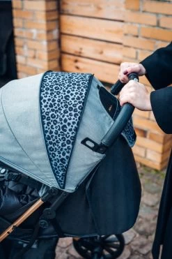 MoMi Wandelwagen - Compacte Lichtgewicht Buggy - Estelle Dakar Met XXL Wielen & Zonnekap - Leopard - Grijs-Goud (geschikt Van 6mnd - 22kg) 38 MoMi Wandelwagen - Compacte Lichtgewicht Buggy - Estelle Dakar Met XXL Wielen & Zonnekap - Leopard - Grijs-Goud (geschikt Van 6mnd - 22kg) -Babyproducten Uitverkoop 800x1200 56