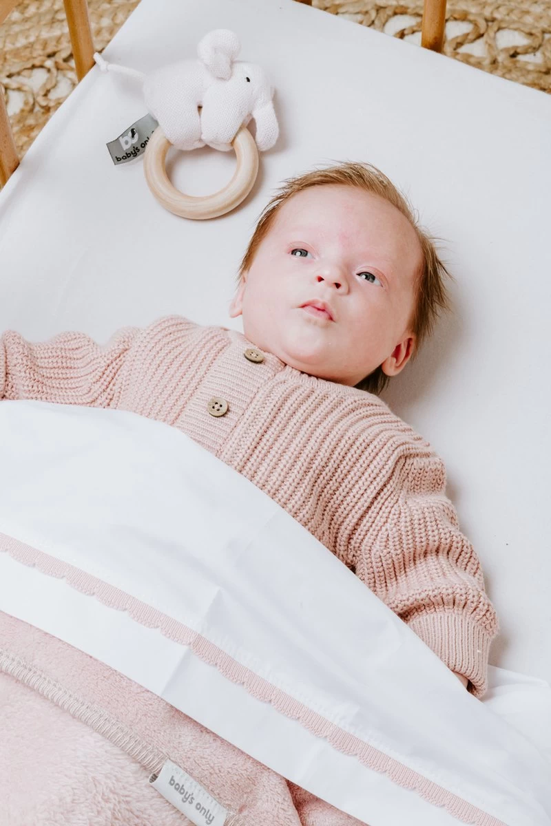 Baby's Only Houten Baby Rammelaar Olifant Gebreid - Classic Roze - Baby Cadeau 2 Baby's Only Houten Baby Rammelaar Olifant Gebreid - Classic Roze - Baby Cadeau - Afbeelding 2