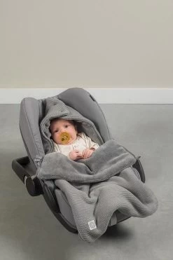 Jollein Voetenzak Voor Autostoel & Kinderwagen - Basic Knit - Stone Grey -Babyproducten Uitverkoop 800x1200 80