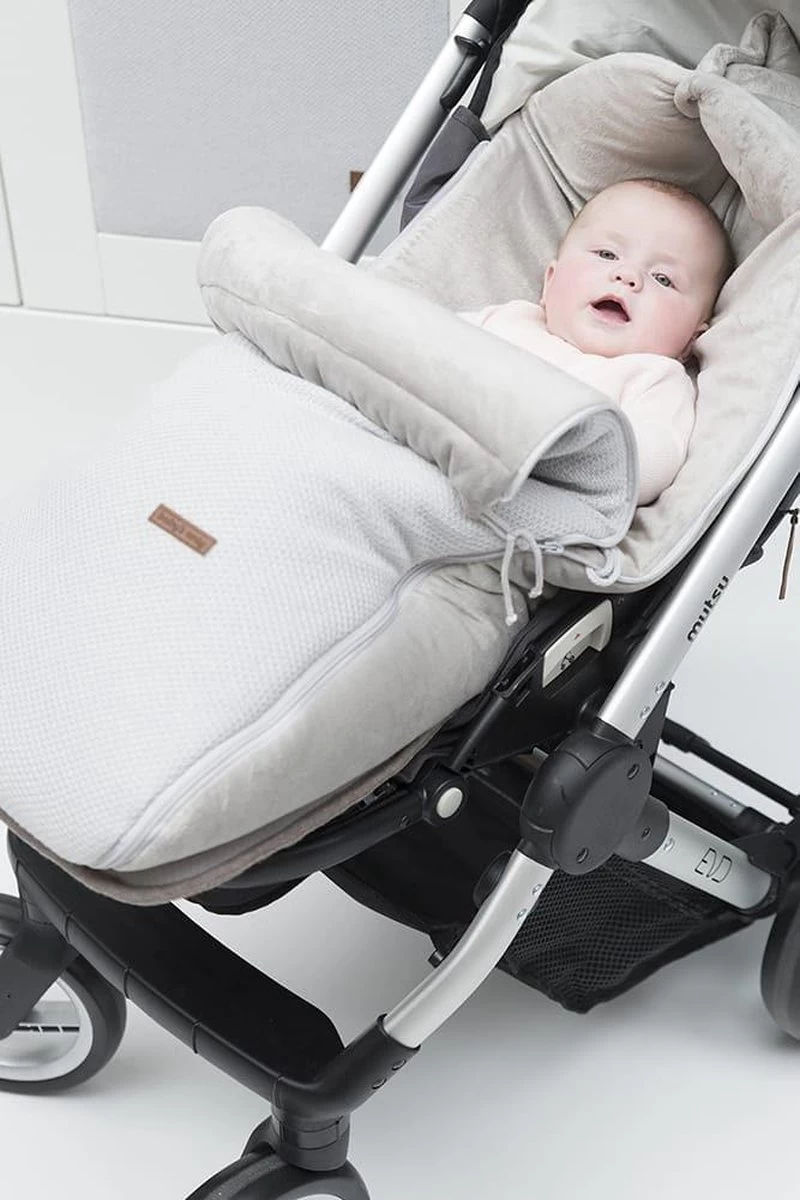 Baby's Only Voetenzak Buggy - Buggyzak Classic - Zand - Geschikt Voor 3-puntsgordel 4 Baby's Only Voetenzak Buggy - Buggyzak Classic - Zand - Geschikt Voor 3-puntsgordel - Afbeelding 4