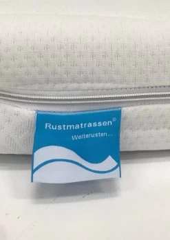 Ledikant Matras 60x120 X14cm Koudschuim Hybrid Matras Met Anti-allergische Wasbare Hoes / Tijk Met Rits -Babyproducten Uitverkoop 851x1200 9