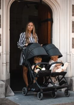 Deryan Luxe Rolo X2 Dubbele Buggy - Duo Buggy - Zwart 17 Deryan Luxe Rolo X2 Dubbele Buggy - Duo Buggy - Zwart -Babyproducten Uitverkoop 853x1200 1