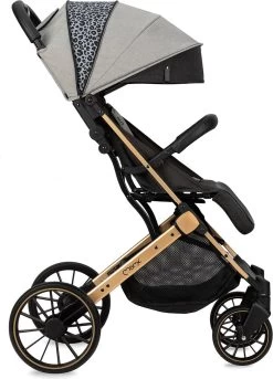MoMi Wandelwagen - Compacte Lichtgewicht Buggy - Estelle Dakar Met XXL Wielen & Zonnekap - Leopard - Grijs-Goud (geschikt Van 6mnd - 22kg) 24 MoMi Wandelwagen - Compacte Lichtgewicht Buggy - Estelle Dakar Met XXL Wielen & Zonnekap - Leopard - Grijs-Goud (geschikt Van 6mnd - 22kg) -Babyproducten Uitverkoop 863x1200