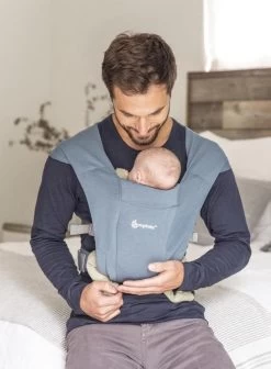 Ergobaby Embrace Draagzak Baby - Oxford Blue -Babyproducten Uitverkoop 882x1200