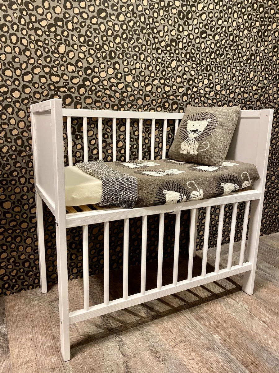 Bebies First Co-sleeper Wieg Wit Set | Inclusief Wiegmatras + Meyco Hoeslaken 6 Bebies First Co-sleeper Wieg Wit Set | Inclusief Wiegmatras + Meyco Hoeslaken - Afbeelding 6