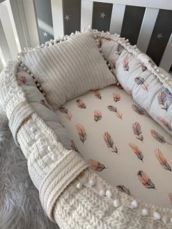 SNS Baby - Babynestje En Hoofdkussen - Organische Katoen - Antibacterieel Babynestje - Anti-Allergisch Babynestje - Wit En Veer Patroon - 74 X 40 Cm 5 SNS Baby - Babynestje En Hoofdkussen - Organische Katoen - Antibacterieel Babynestje - Anti-Allergisch Babynestje - Wit En Veer Patroon - 74 X 40 Cm -Babyproducten Uitverkoop 900x1200 54