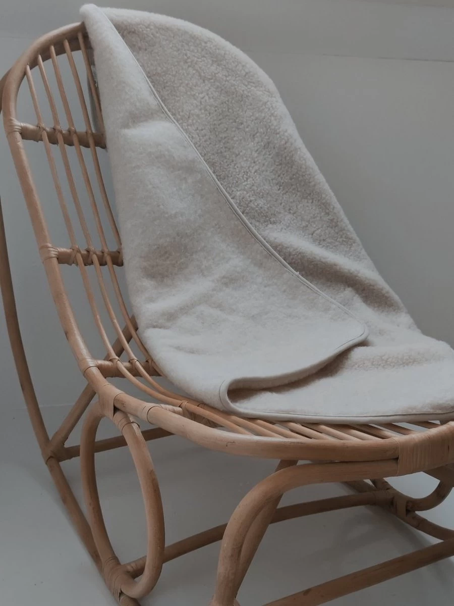 WOLLIES Amsterdam - Wieg Deken - Amandel - Merino Wol - 75 X 100 CM 7 WOLLIES Amsterdam - Wieg Deken - Amandel - Merino Wol - 75 X 100 CM - Afbeelding 7