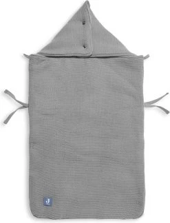 Jollein Voetenzak Voor Autostoel & Kinderwagen - Basic Knit - Stone Grey -Babyproducten Uitverkoop 915x1200 1