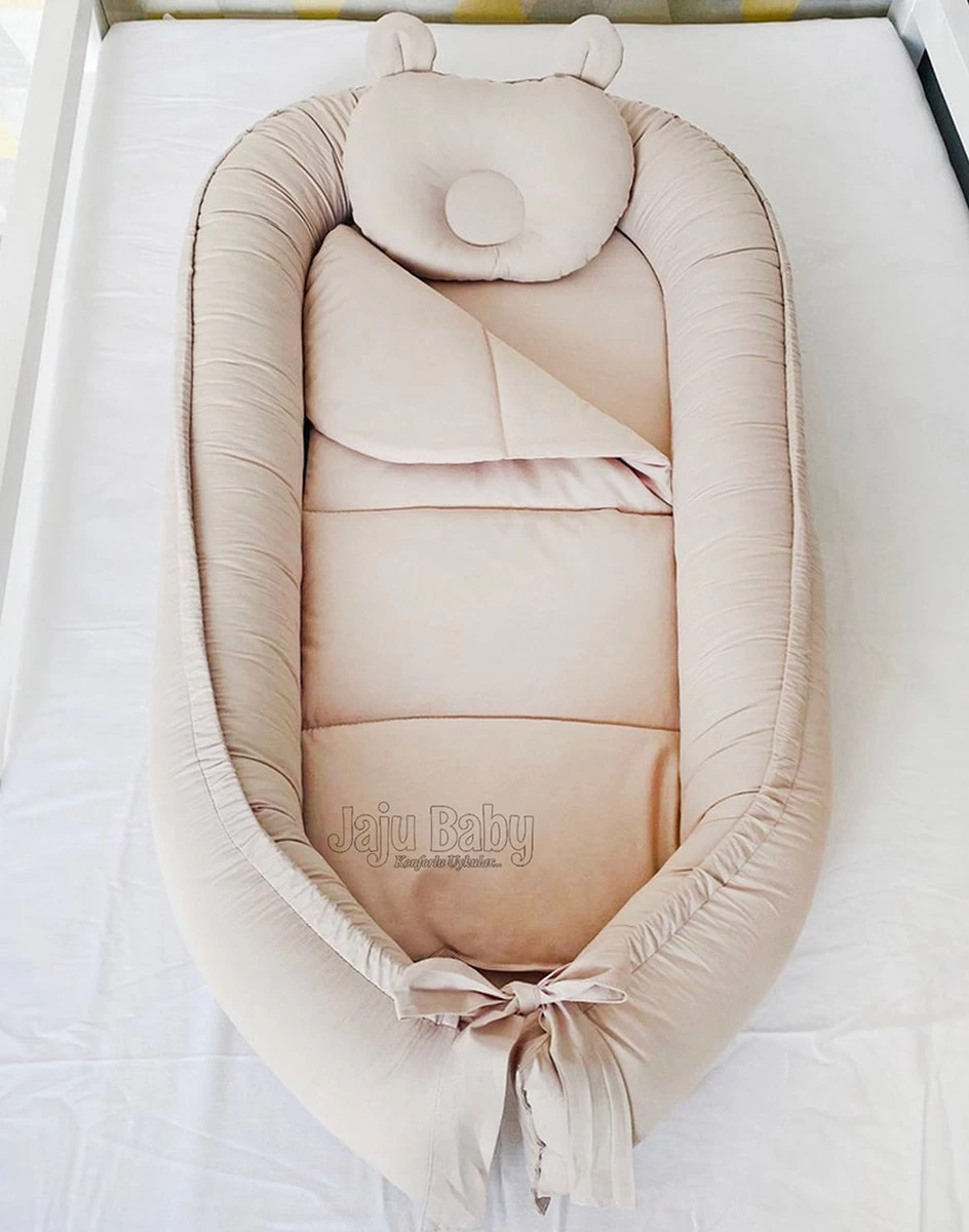 Jaju Baby - Babynestje En Hoofdkussen - Organische Katoen - Antibacterieel Babynestje - Anti-Allergisch Babynestje - Lichtbruin - 74 X 40 Cm 1 Jaju Baby - Babynestje En Hoofdkussen - Organische Katoen - Antibacterieel Babynestje - Anti-Allergisch Babynestje - Lichtbruin - 74 X 40 Cm