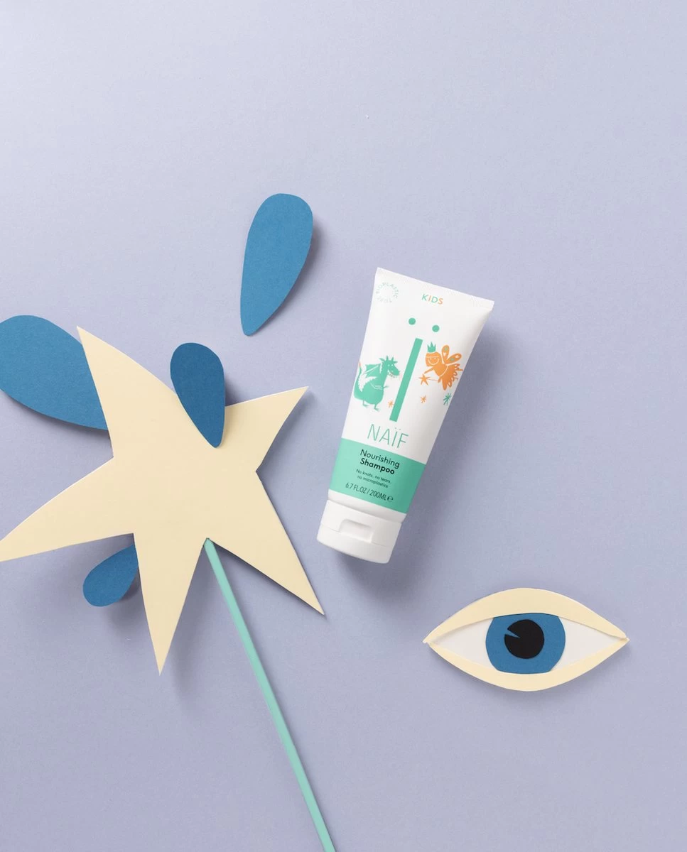 Naïf Voedende Shampoo - Kids - 200ml - Voordeelverpakking - Met Natuurlijke Ingrediënten 2 Naïf Voedende Shampoo - Kids - 200ml - Voordeelverpakking - Met Natuurlijke Ingrediënten - Afbeelding 2