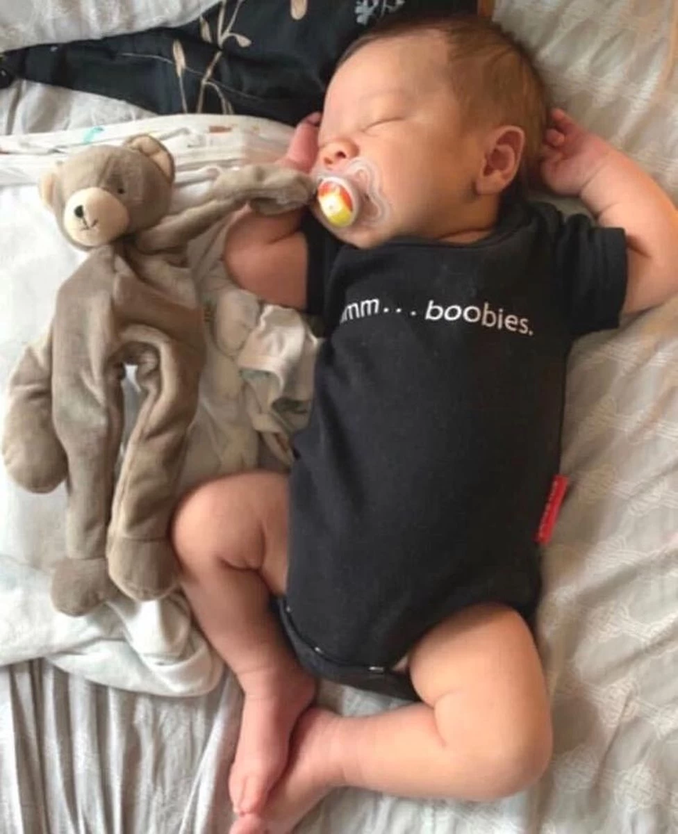 Bunnies By The Bay - Knuffeldoekje Met Speenhouder - Cubby De Beer - 25 Cm - Bruin 2 Bunnies By The Bay - Knuffeldoekje Met Speenhouder - Cubby De Beer - 25 Cm - Bruin - Afbeelding 2